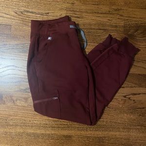 Figs Jogger Scrub Pant in Burgundy, women’s size XS/P